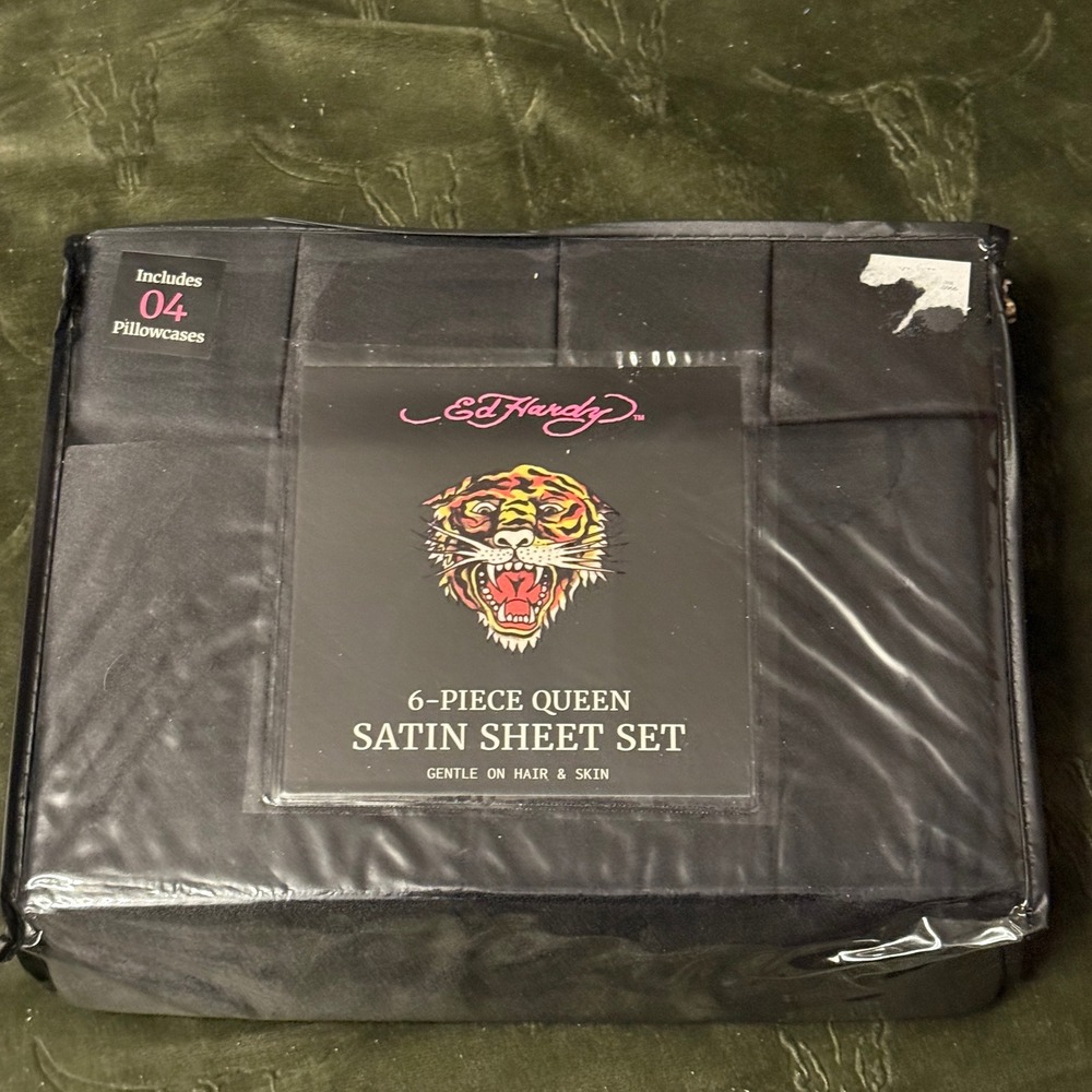 Ed Hardy Sheet Set Queen New 6-Piece Black Satin Tattoo Print